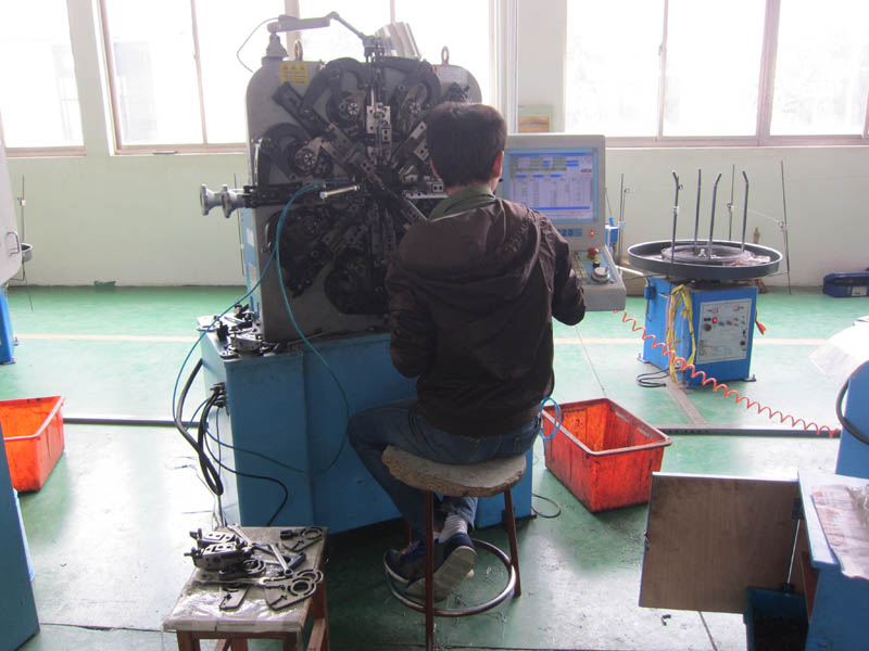 豸